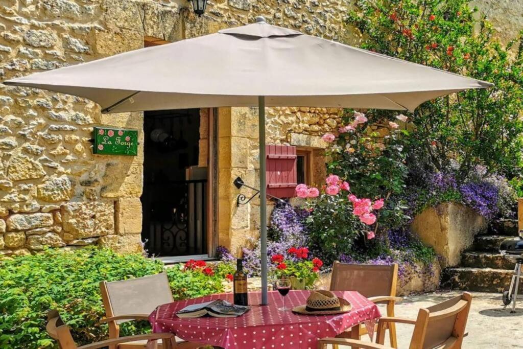 Вилла La Forge, Le Banquet Aux Eyzies Les Eyzies Экстерьер фото